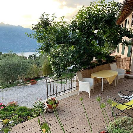 La Casa Nel Bosco Apartment Malcesine Bagian luar foto